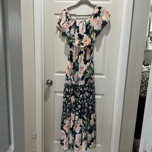 Brand new maxi dress from Vici.